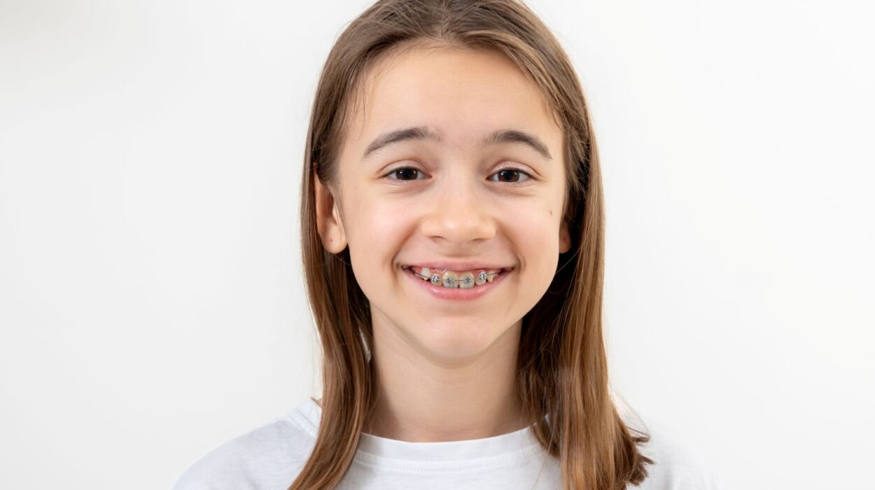 Çocuklarda çene gelişiminin ortodontik muayene ile değerlendirilmesini gösteren görsel